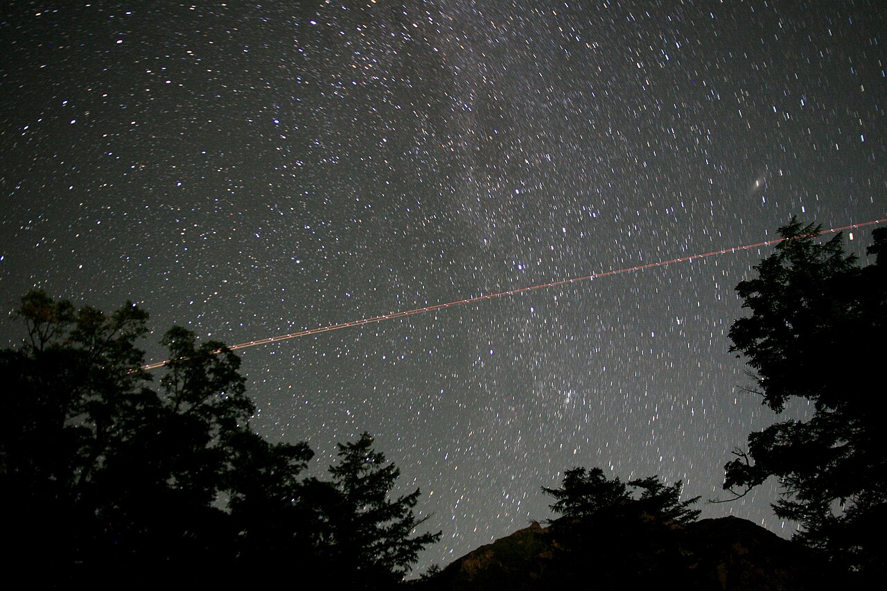 Kamikochi autumn colors with larch trees turning yellow and Hotaka mountains behind