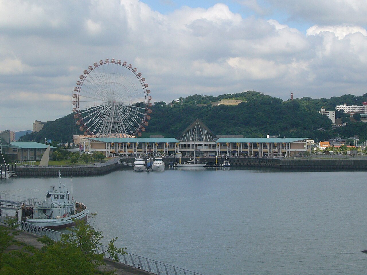 Laguna Gamagori west side view