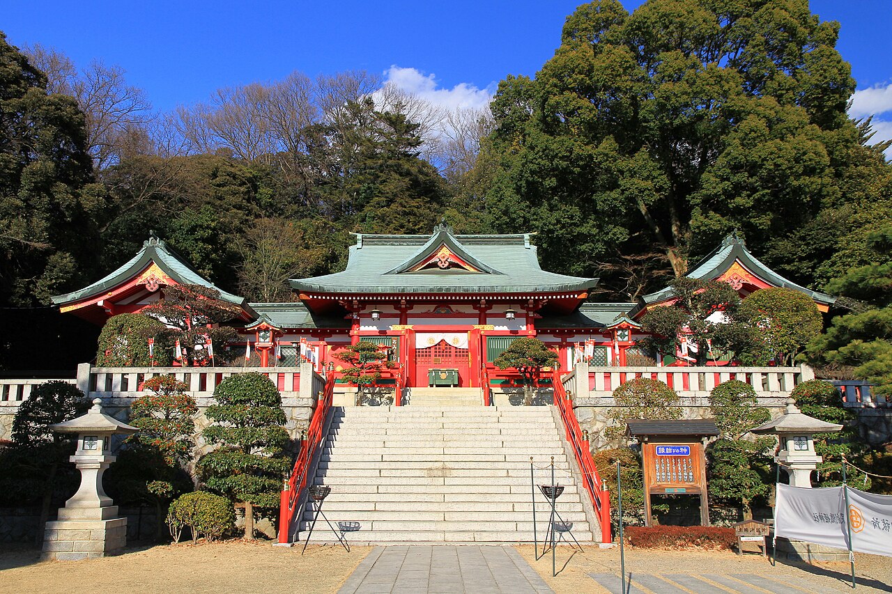 Orihime Shrine main hall showing the wooden construction