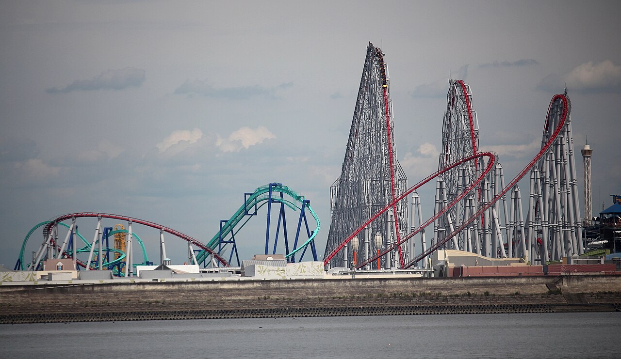 Steel Dragon 2000 roller coaster at Nagashima Spa Land showing its lift hill