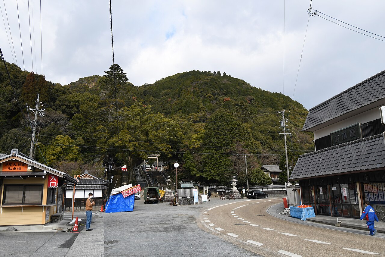 Tado Taisha panoramic view